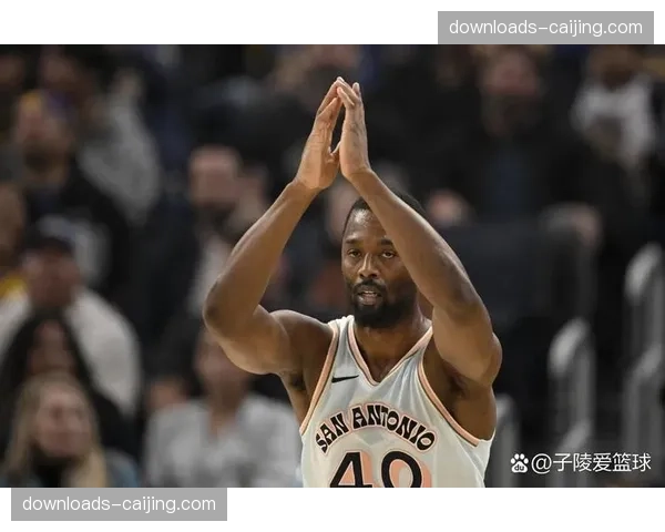 巴恩斯手腕扭伤退场，马刺锋线轮换深度受考验